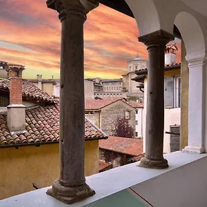 Pura Vida Città Alta Appartamento