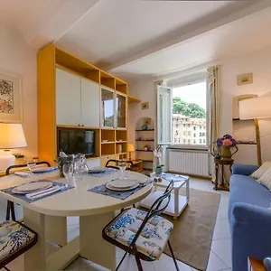  Appartamento Altido Flat With Splendid View Of The Port Of Italia